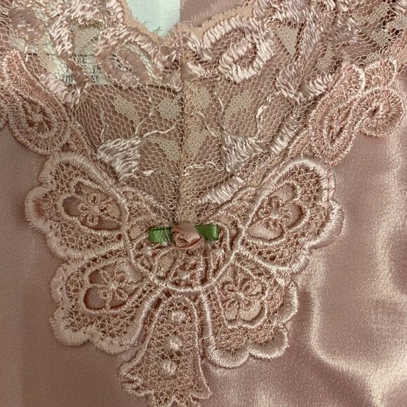 Inner Most Pink Satin Lace Short Gown Trad Wife Classy Size Medium - Picture 7 of 13
